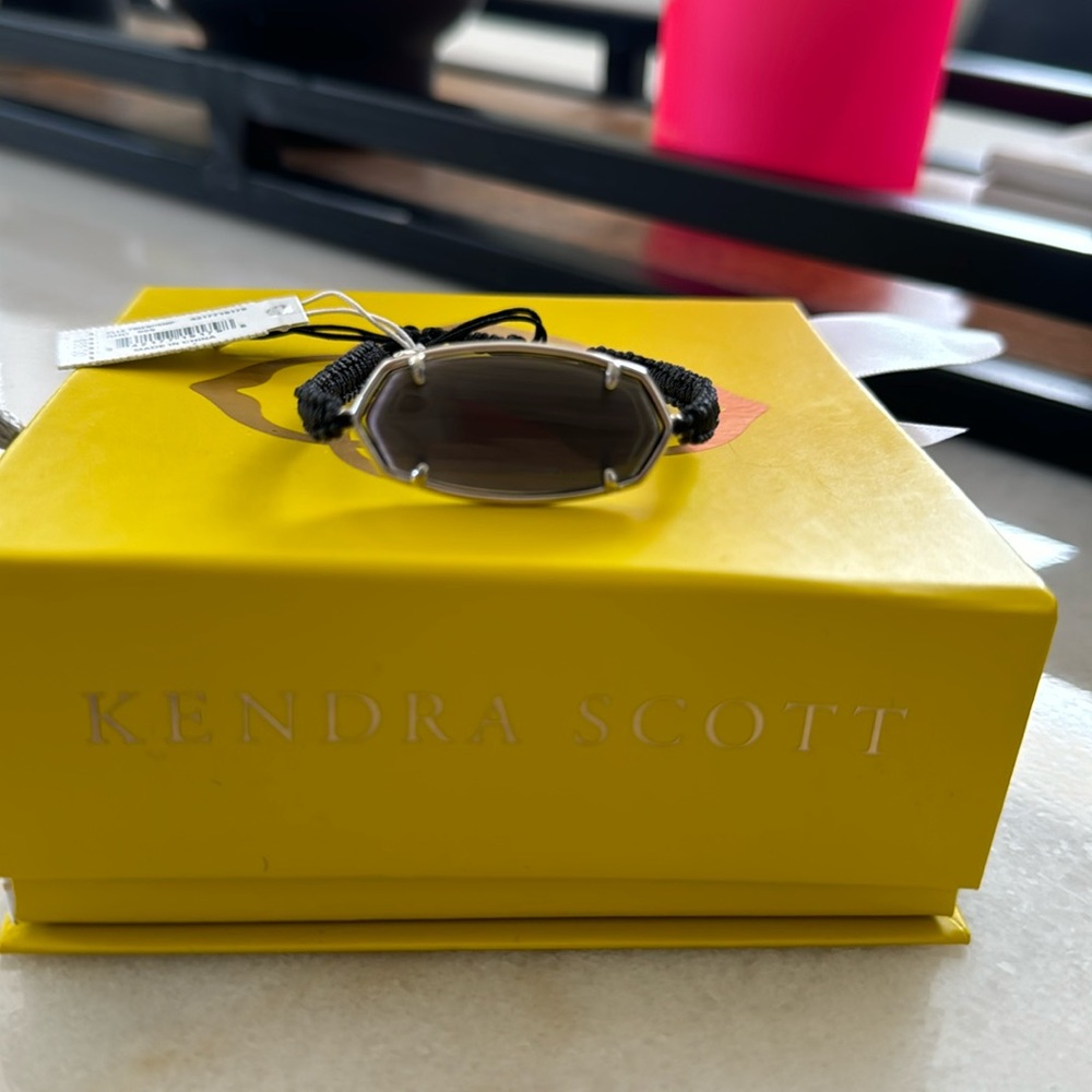 Kendra Scott string pull bracelet